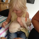 ...dann Babys beschmusen....